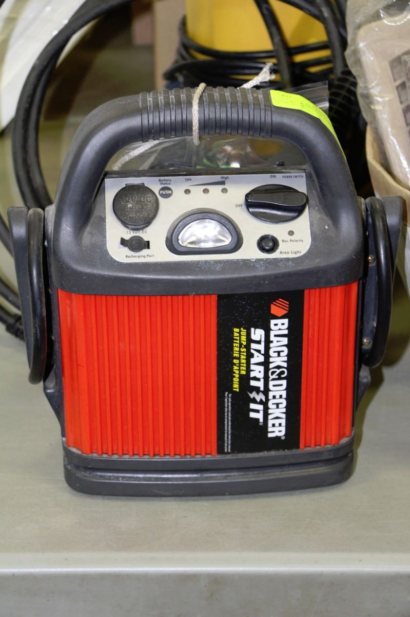 BLACK & DECKER STARTIT JUMP STARTER