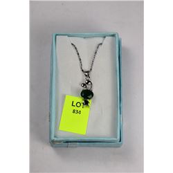 .925 SILVER NECKLACE WITH EMERALD GEMSTONE PENDANT