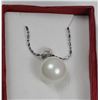 Image 1 : .925 SILVER NECKLACE WITH SEASHELL PEARL PENDANT
