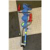 Image 1 : MANUAL ICE FISHING AUGER