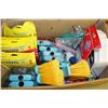 Image 1 : LARGE BOX OF CLEANING SUPPLIES