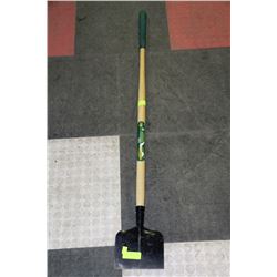 YARDWORKS ICE SCRAPER *NEW*