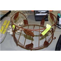 SIGNATURE HOMESTYLES PLANT STAND