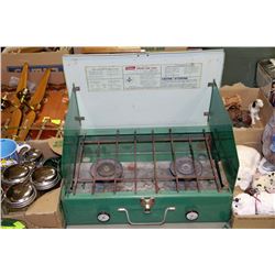VINTAGE COLEMAN CAMP STOVE