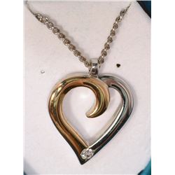 CUBIC ZIRCONIA HEART DESIGN PENDANT NECKLACE
