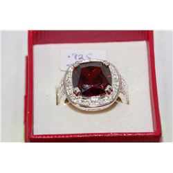 .925 SILVER RING W/ RED STONE