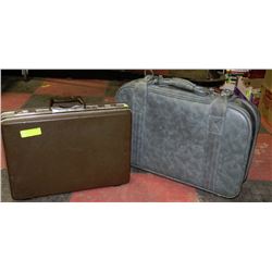 2 VINTAGE SUITCASES