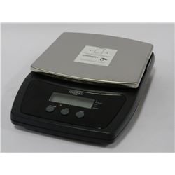 BRAND NEW IN BOX MONDI KITCHEN SCALE