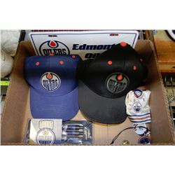 BOX WITH 2 OILER'S CAPS, OILER'S PLATE COVER, PIN,