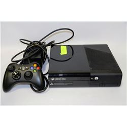 XBOX 360 WITH CONTROLLER