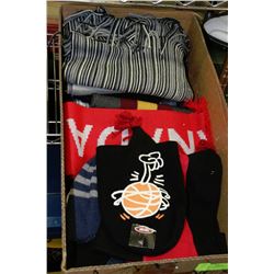 BOX WITH 12 TOQUES AND 12 SCARVES