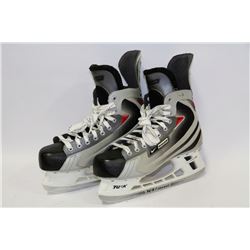 PAIR OF MENS BAUER VAPOR XII SKATES SIZE 9.5/