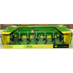 NEW JOHN DEERE 856 DIE CAST CULTIVATOR