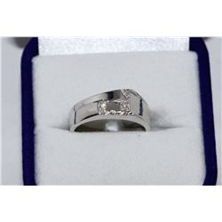 #39-10K WHITE GOLD DIAMOND "P" RING