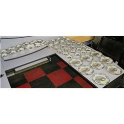 ESTATE 51-PIECE JOHNSON BROS THE FRIENDLY VILLAGE