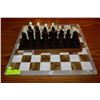 Image 1 : GARDEN OF EDEN ALABASTER CHESS BOARD WITH