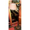 Image 1 : FLOOR LAMP