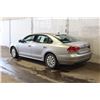 Image 2 : 2013 VOLKSWAGEN PASSAT S