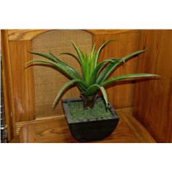 SHOWHOME ARTIFICIAL PLANT