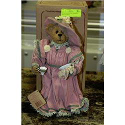 BOYDS COLLECTION "AMANDA" BEAR FIGURINE