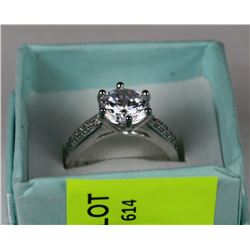 14K RING SIZE 7 WITH BRILLIANT CUBIC ZIRCONIA
