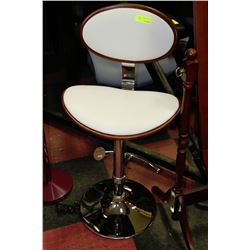 CHROME BASE HYDRAULIC LIFT STOOL
