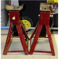 PAIR OF 4000LB JACK STANDS