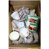 Image 1 : BOX  WITH COLLECTIBLE CHINA CUPS, SAUCERS AND