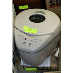 WESTBEND BREAD MACHINE WITH INSTRUCTIONS