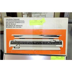 VINTAGE BEAM SCALE IN BOX