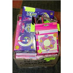 BOX OF MISC. CHILDREN'S PLAY ITEMS