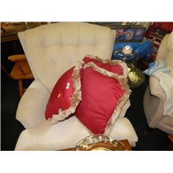 THROW CUSIONS - 3 TTL