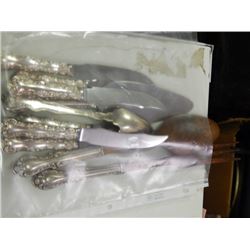 ASSORTED VINTAGE CUTLERY