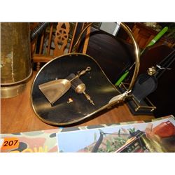 LOG HOLDER, BRUSH AND SHOVEL - BRASS & BLACK