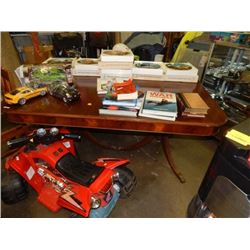 DUNCAN PHYPHE DINING TABLE