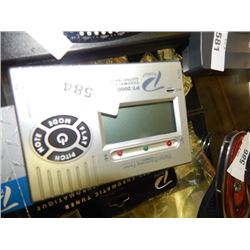 KORG DIGITAL PT-2000 GUITAR/BASS/VIOLIN TUNER