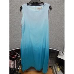 DRESS WOMANS - VICTORIA HOLLEY - BLUE FADES TO DARK WITH LENGH DRESS - SIZE 8