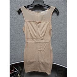 DRESS WOMANS - FOREVER 21 - PEACH WITH GOLD DOTS DRESS - SIZE US S