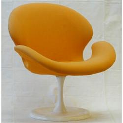 Snurrfåtölj, design Aage Egeris, model no. 263, Orkidée, orange, H 81, litet hål i tyget samt någ...