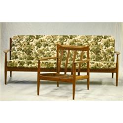 Soffa + 1 par fåtöljer, teak, troligen Grete Jalk, H 73,5, soffa L 207, bricka: France & sön Danm...