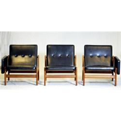 Soffa uppdelat på tre separata fåtöljer, skinn och teak, H 72, total L 203, etikett: Danish furni...