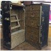 Image 1 : Antique Wardrobe Trunk