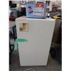 Image 1 : Used mini fridge