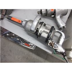 Heavy duty long neck air wrench for trucking