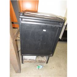Electric ice maker - used