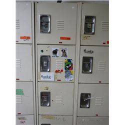 Bank of used lockers - 5 units