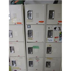 Bank of used lockers - 5 units