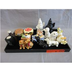 8 Collectible salt & pepper sets