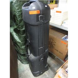 Used hard side travel bag for golf clubs