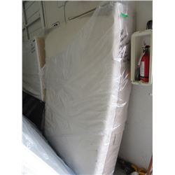 Queen Size memory foam mattress